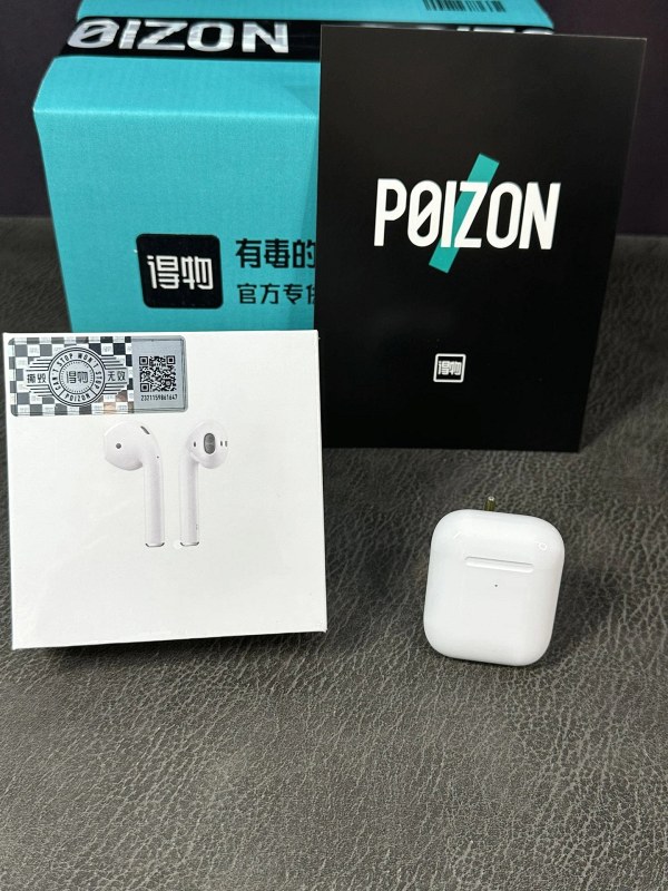 Apple AirPods  Noise-Canceling Headphones