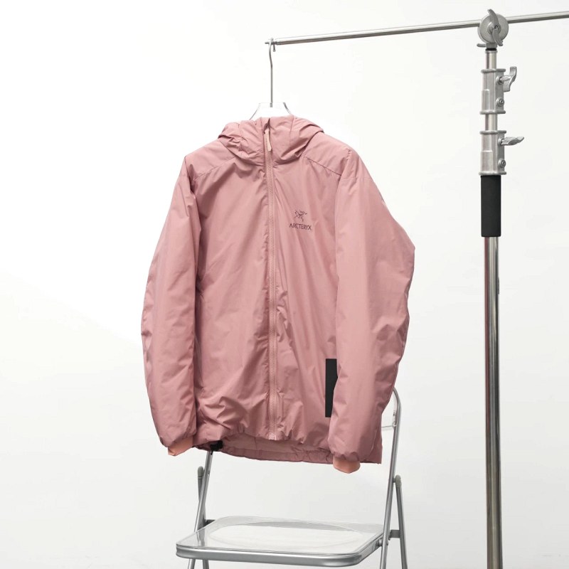 Arc'teryx Atom LT in Beili Pink: a lightweight insulated midlayer listed in S–3XL