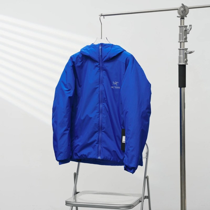 Arc'teryx Atom LT-style insulated jacket in ultramarine blue, sizes S–3XL