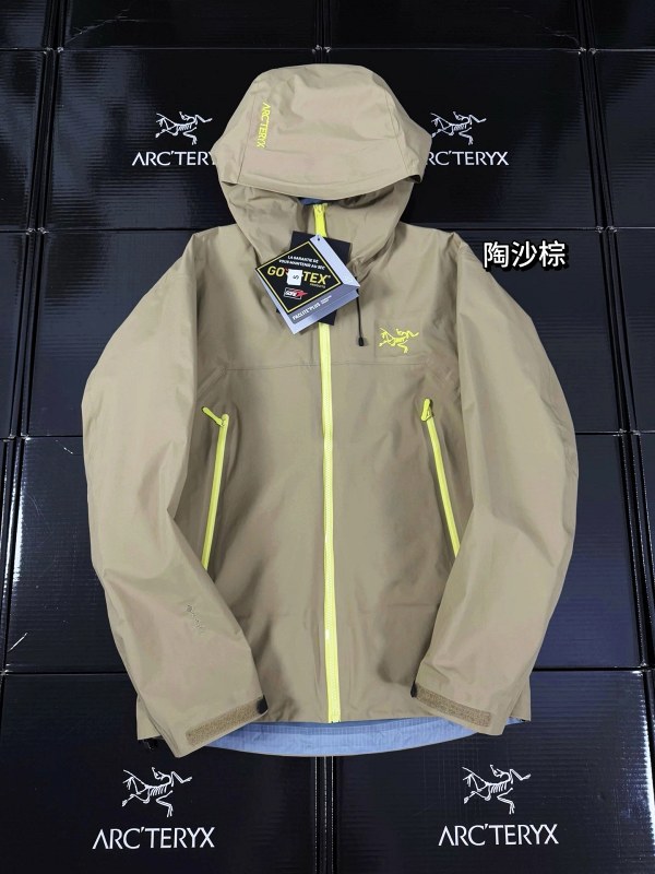 Arc'teryx Beta Lightweight-style hooded shell with GORE-TEX and underarm vents