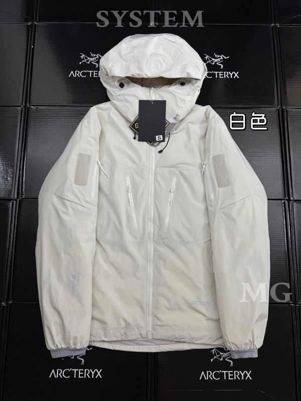 Arc'teryx Kobah Parka: a low-branding insulated belay jacket in an oversized cut