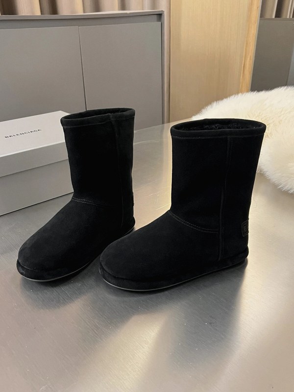 Balenciaga-style mid-calf wool snow boot with a thick lug sole, listed in black and sizes 35–45