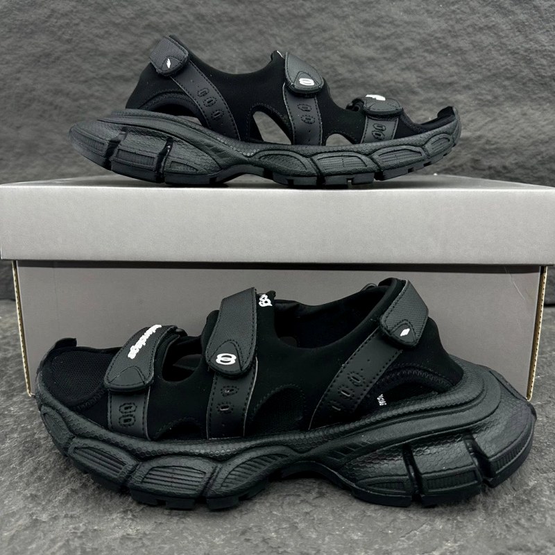 Balenciaga Black Slides With Rubber Soles and Conflicting Sizing Guidance