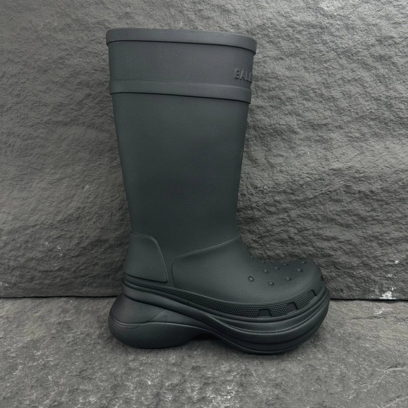 Balenciaga Black Rubber Boots in Rugged Outdoor Style With a Wipe-Clean EVA Build