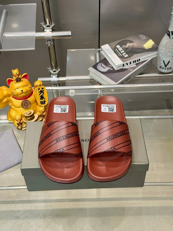 Balenciaga Pink Slides With a PU Upper and Rubber Outsole in Sizes 38–46