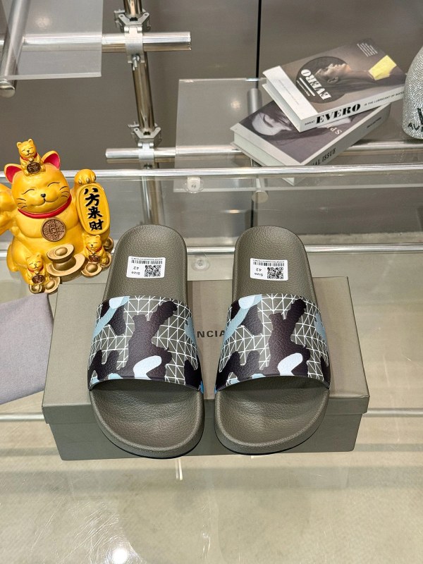 Balenciaga Gray Slides: Casual PU Slides on a Rubber Outsole