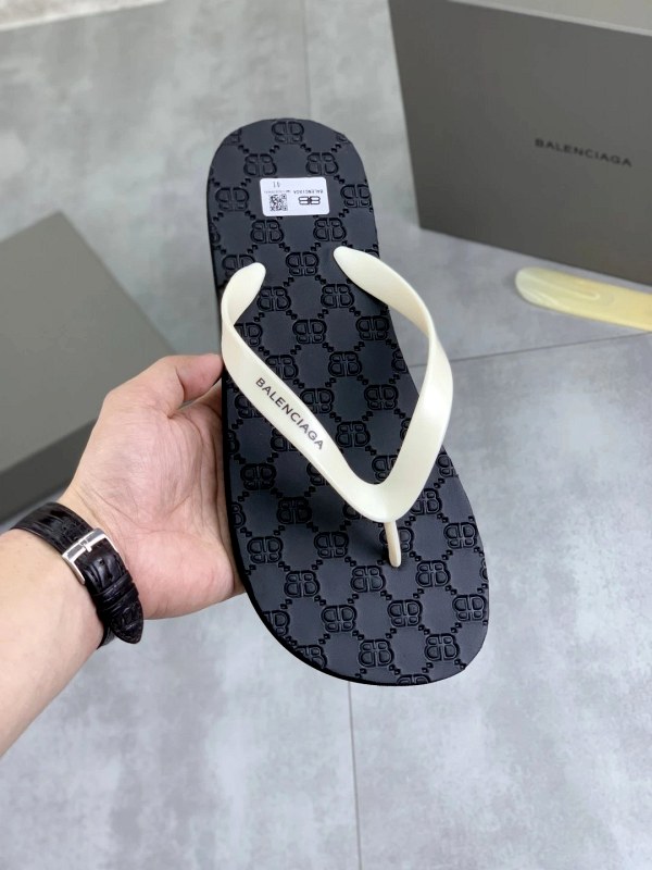 Gray Casual Slide Listed as Balenciaga, With Buyers Advising a Size Up