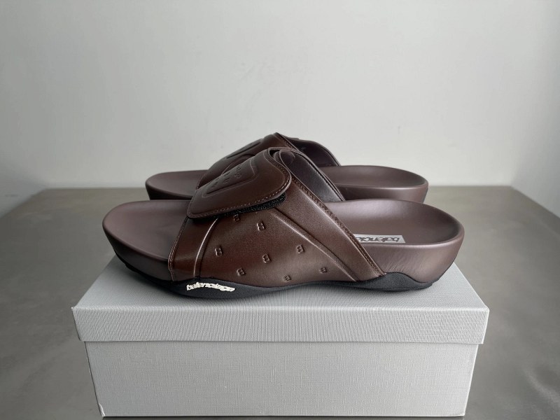 Balenciaga Monday Ultra Slide With a Distressed Fabric Upper and a 4.5 cm Rubber Sole