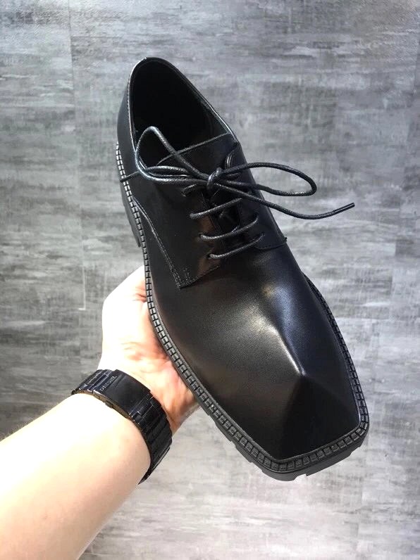 Balenciaga gray Rhino-style derby sneaker with a thick platform sole
