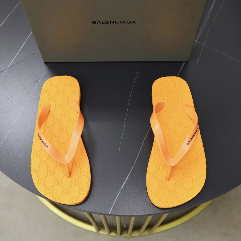 Balenciaga Yellow Slides: Cushioned Summer Slides With a Mixed Sizing Record