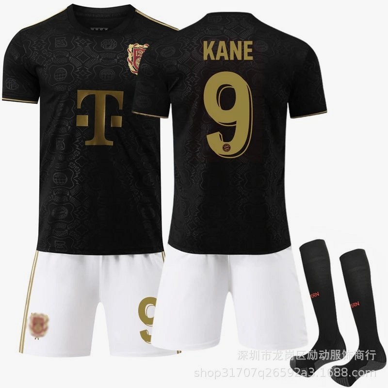 Bayern Munich Black Retro-Style Football Jersey With Numbered Sock Bundles