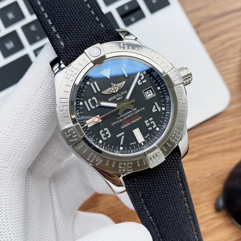 Breitling Avenger-Style Automatic, 43 mm, with Rubber or Canvas Strap