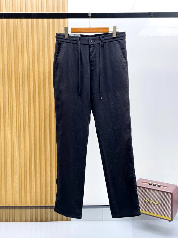 Brunello Cucinelli 100% Linen Casual Pants with a Rear Waist Adjuster