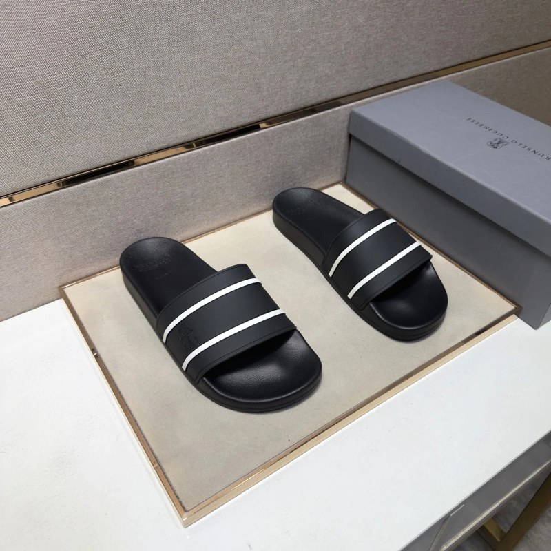 A multi-material Brunello Cucinelli slide with a leather lining, in sizes 39–45