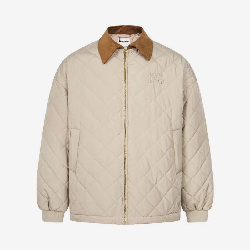 Burberry beige diamond-quilted jacket with ribbed knit cuffs in unisex sizes 38–44