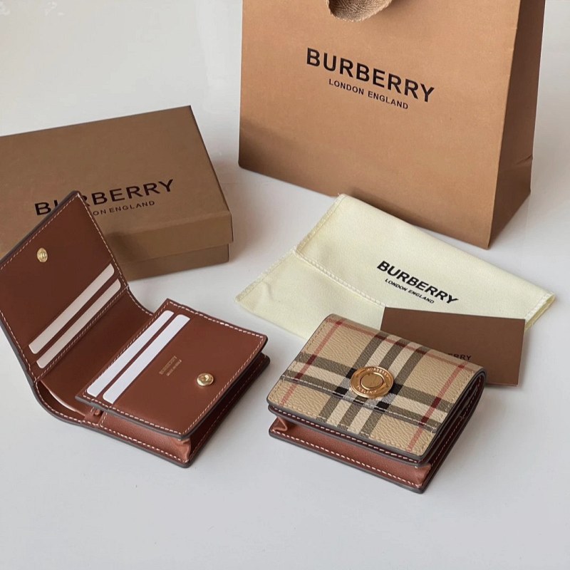 Burberry Small Check Bifold Wallet 80704171: Compact Snap-Fold in Archive Beige Check