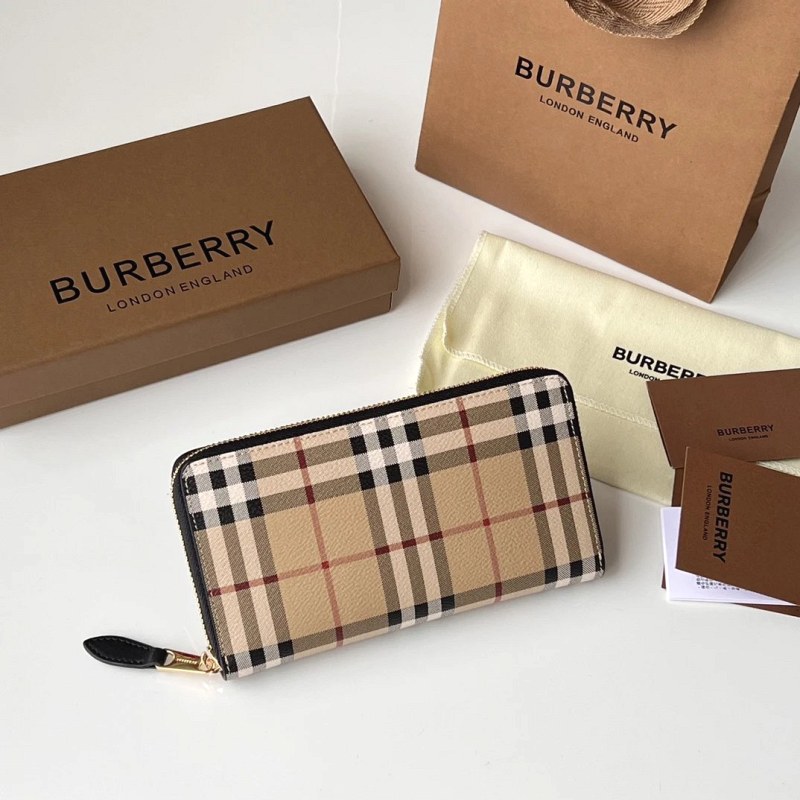 Burberry Check Zip Wallet: Full-Zip Coated Canvas, 19 x 10.5 cm
