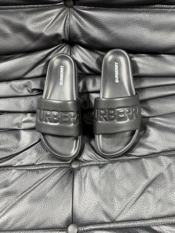 Burberry Gray Vintage-Check Slides with a Molded Footbed and Slip-On Build