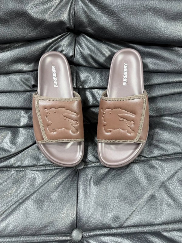 Burberry Vintage-Check Gray Slides With a Molded Footbed and Embossed Side Logo