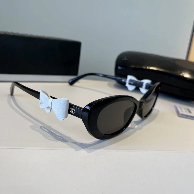 Chanel Cat-Eye Sunglasses with a Detachable Bow for Everyday Wear