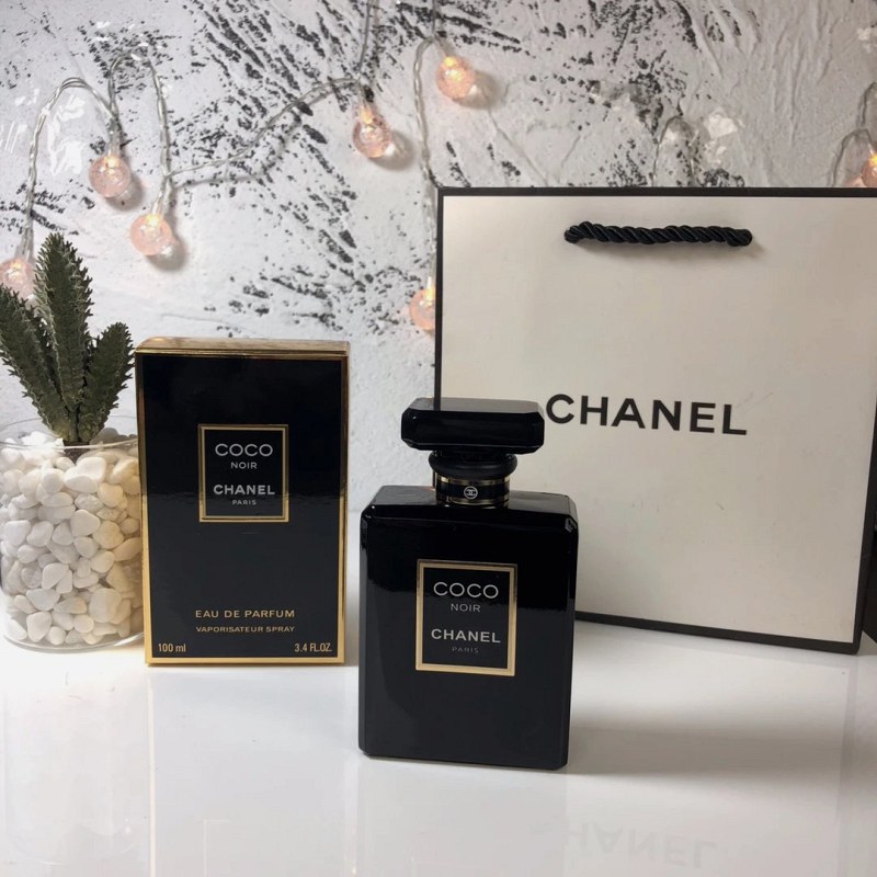 Chanel Coco Mademoiselle — A Fresh Oriental Floral of Citrus, Jasmine and Patchouli