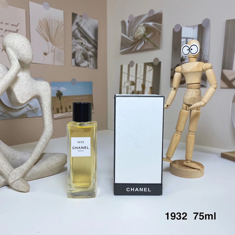 Chanel 1932 Les Exclusifs Eau de Parfum, 75 ml: Jasmine-Forward Woody Floral