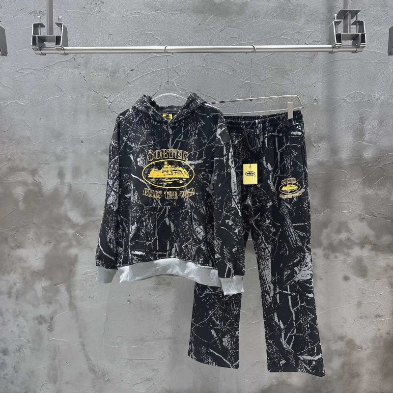 Corteiz Printed Sweatpants in Loose Cotton Fleece, Four Colorways S–XL