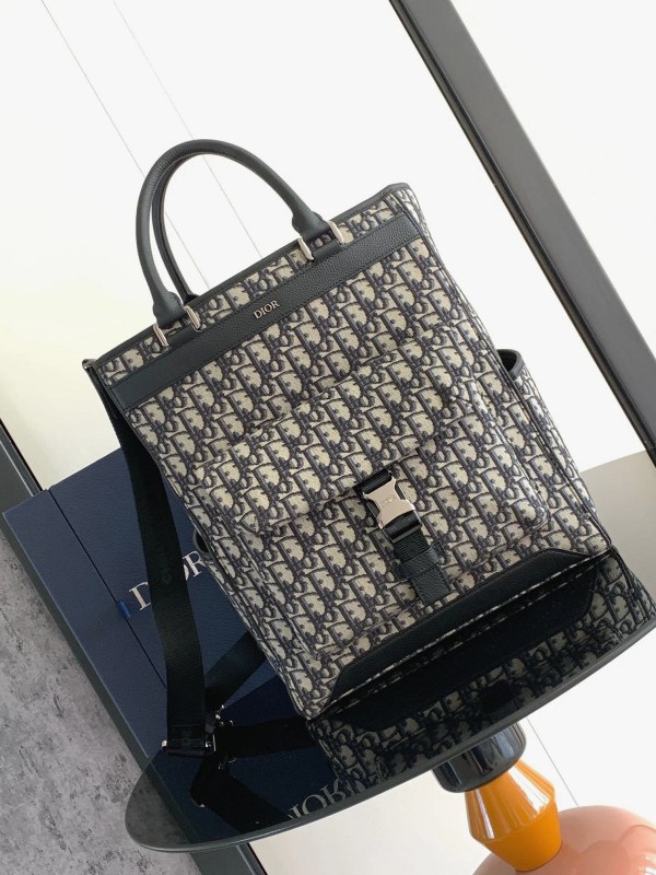 Dior Quilted-Chain Bucket Bag in Cowhide, Medium, Offered Across 170 Colorways