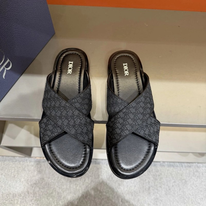 Dior Oblique-Print Slide with Grained Calf Leather and a Brass Diamond Emblem