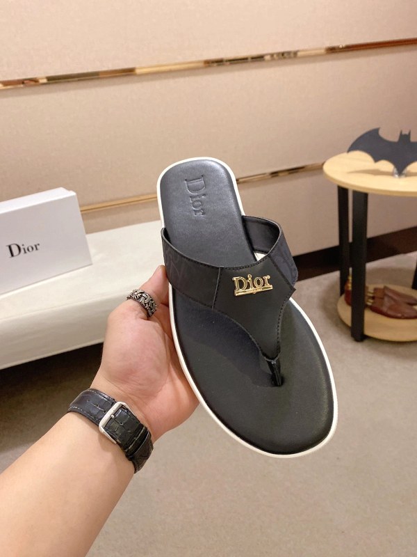 Dior Gray Slides: Casual Slip-Ons with a Lighter, Non-Slip Outsole Build
