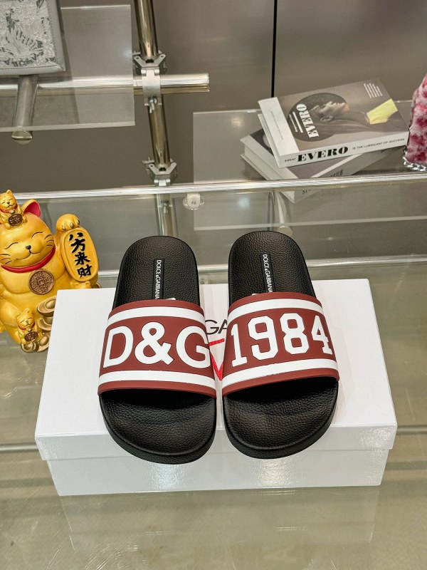 Dolce & Gabbana Black One-Strap Slides with a Leather Outsole and Molded Lettering