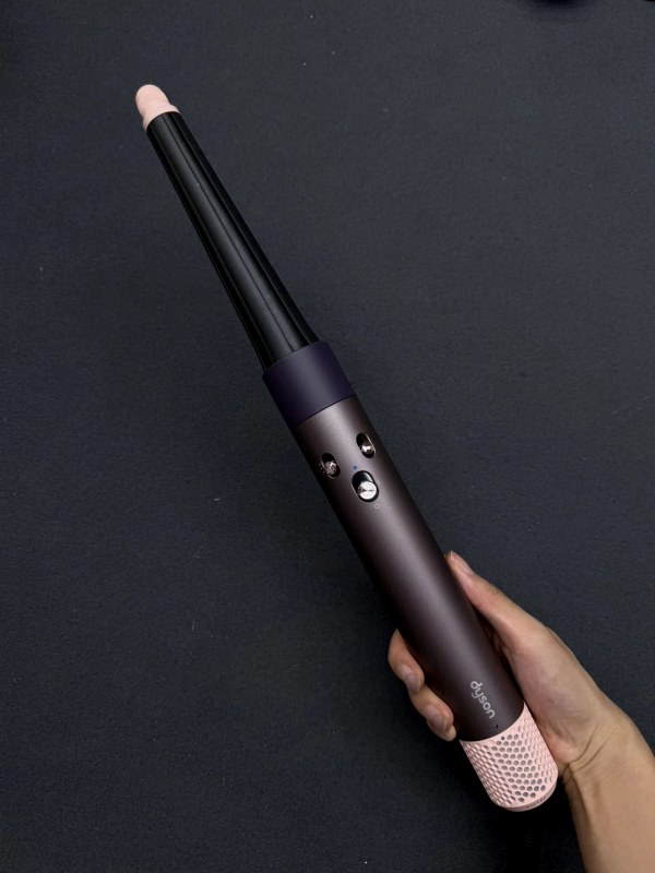 Dyson HS08 Multi-Styler Listing: Straightener, Brush and Curler in One Body