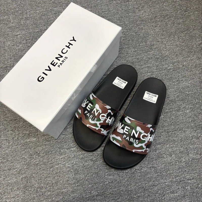 Givenchy Black Slides in a Unisex EU 35–45 Run
