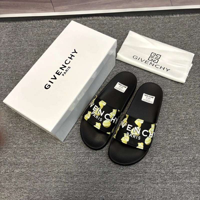 Givenchy black slides with a full 35–45 whole-size run and documented fit guidance