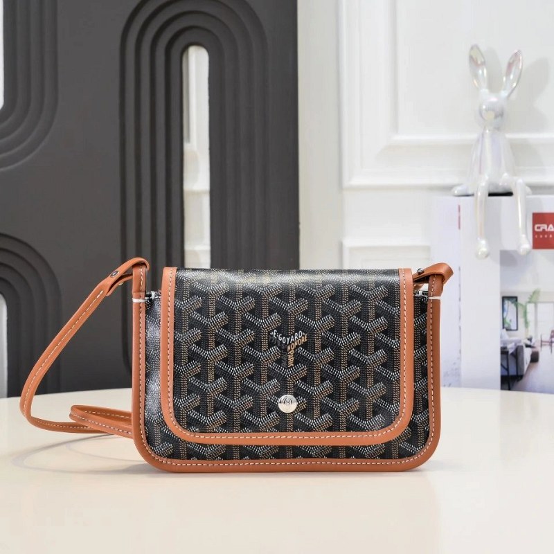 Goyard Plumet Three-Fold Bag: Slim Body, Adjustable Strap, Clutch Option