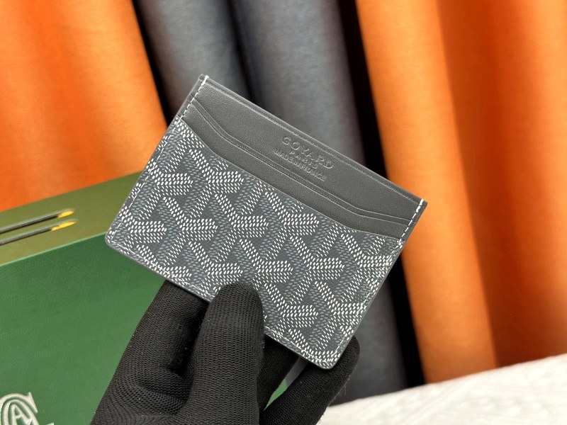 Goyard Goyardine card case in a slim 10.5 x 7.5 cm cardholder format