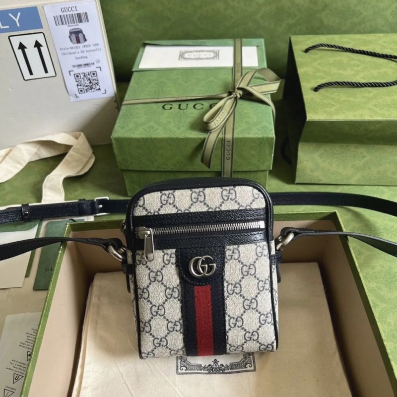 Gucci Green Flap Bag: A Shell-Shaped Shoulder Bag in a Wide Spread of Sizes