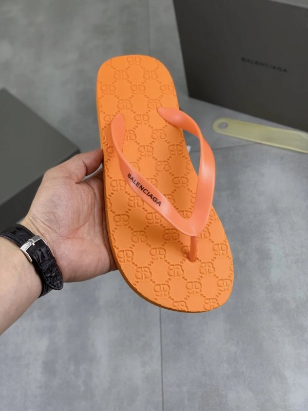 Gucci Orange Slides: A Bright Slip-On Pool Sandal Listed in Multiple Sizes