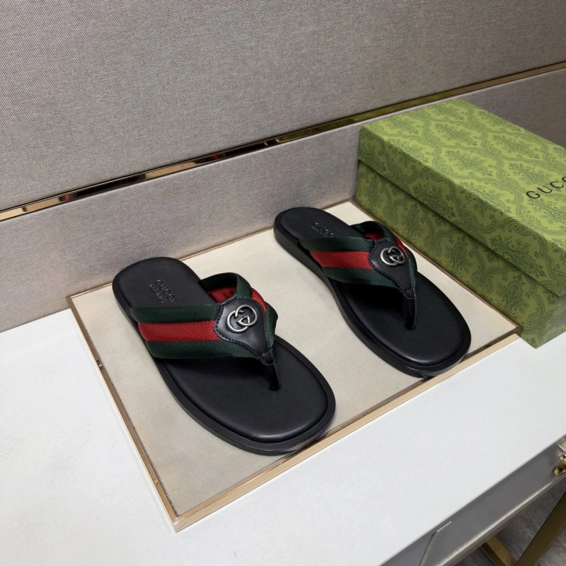 Gucci Black Slides With a Multi-Material Upper and Leather Lining in a Casual Slip-On