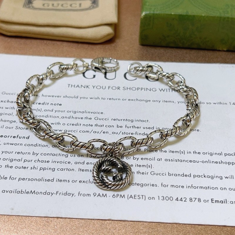 Gucci White Bracelet in Modern Everyday Style, Listed in Six Lengths