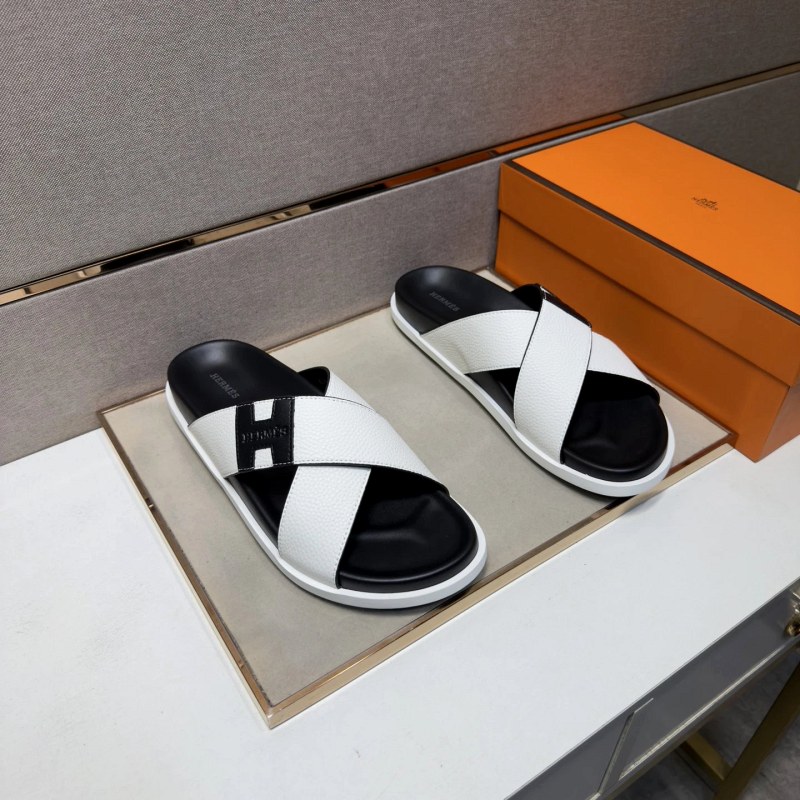 Hermes black slides in a casual multi-material build, sized 39–44/45