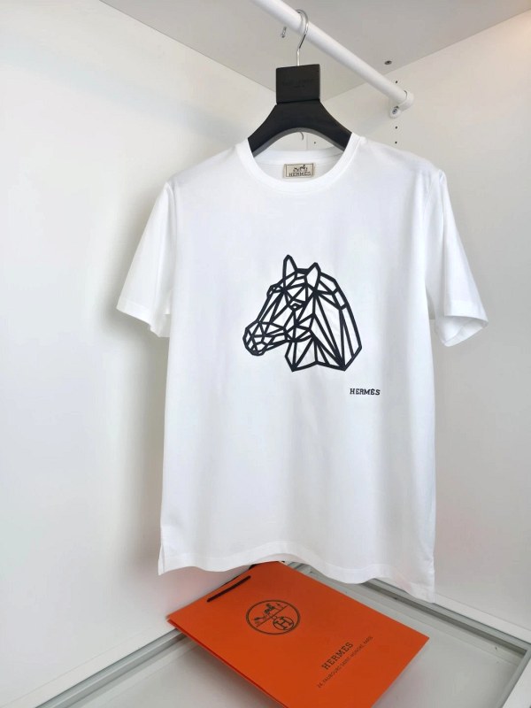 Hermes White Puzzle Equestre T-Shirt with a Sculpted Horse-Head Motif