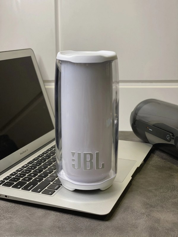 JBL-Branded Gray Portable Bluetooth Speaker: 0.9 kg, 10 W, IPX 2