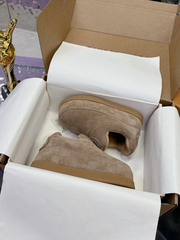 Louis Vuitton Yeti-Style Suede Slides in a Unisex 35–46 Run