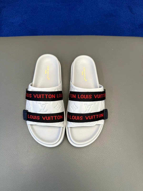 Louis Vuitton Casual Slippers: Super Comfortable