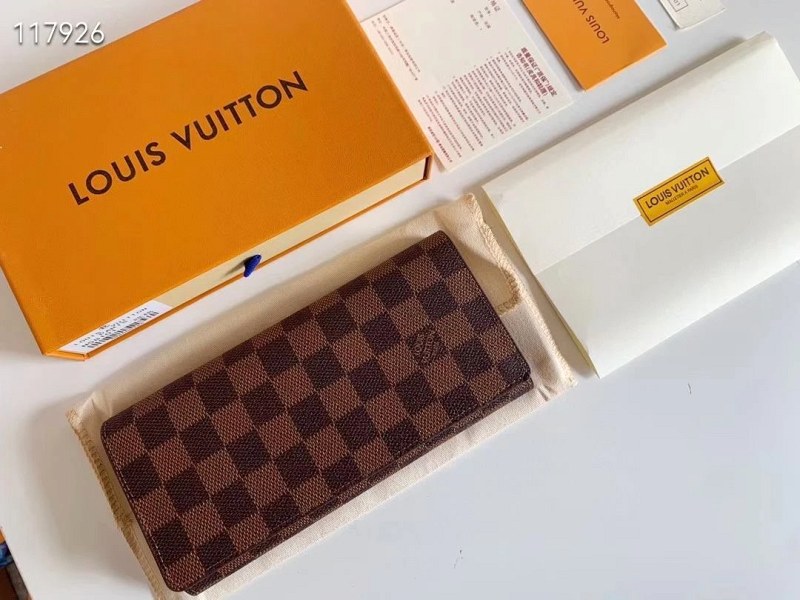 Louis Vuitton Clémence Wallet in Monogram Canvas: a slim zip-around with a bright lining