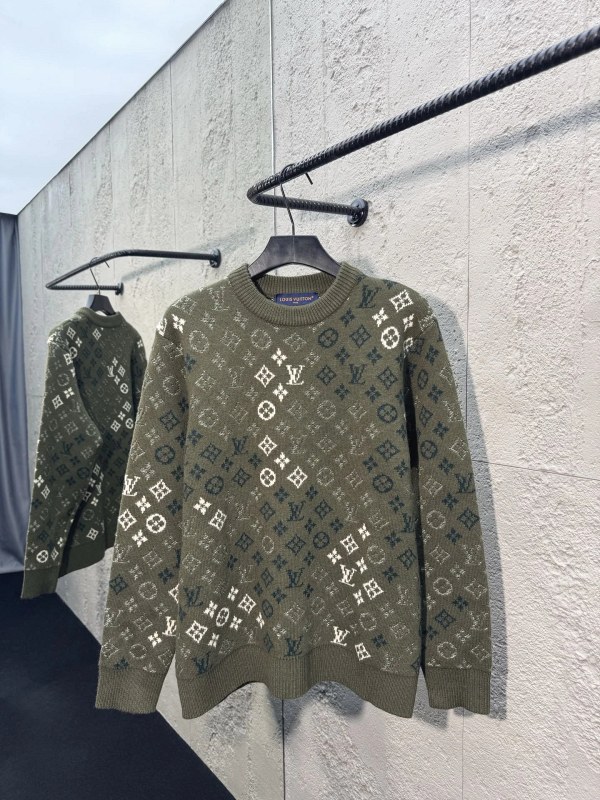 Louis Vuitton Monogram jacquard crewneck sweater with ribbed trims