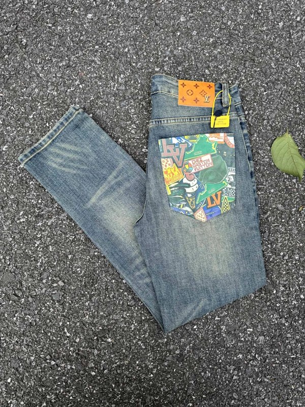 Louis Vuitton Light Blue High-Waist Straight Jeans (H182) with Pocket-Print Logo Detail