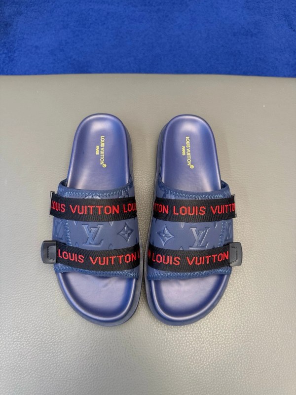 Louis Vuitton gray slides — a simple open-toe slip-on listed in EU 40–45