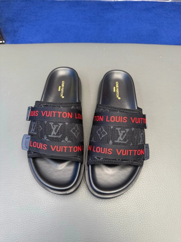 Louis Vuitton black slides: a plain casual slip-on listed across EU 38–45